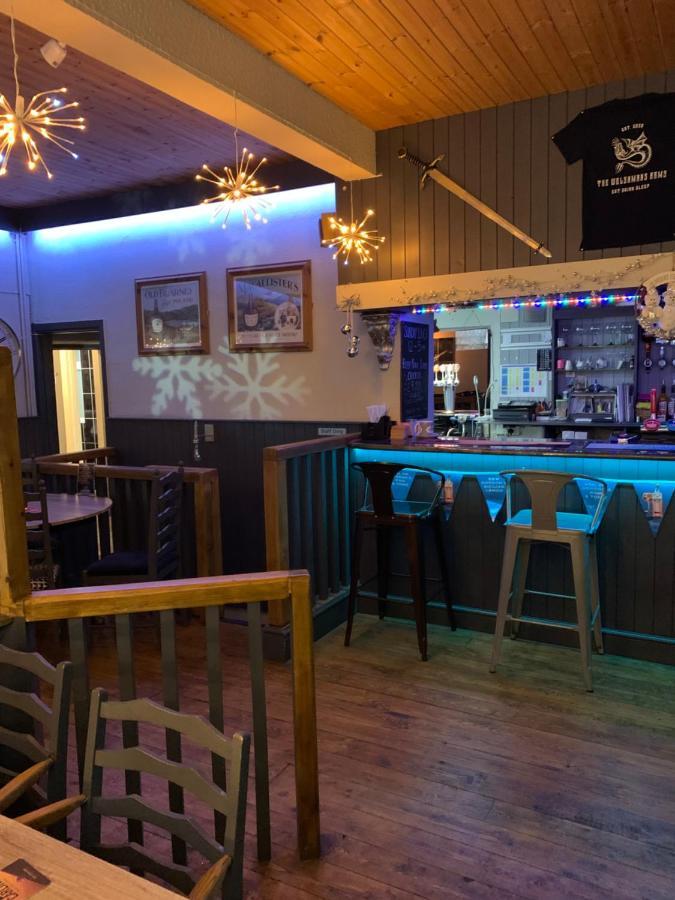 Hotel The Welshman'S Arms à Pembroke Dock Extérieur photo